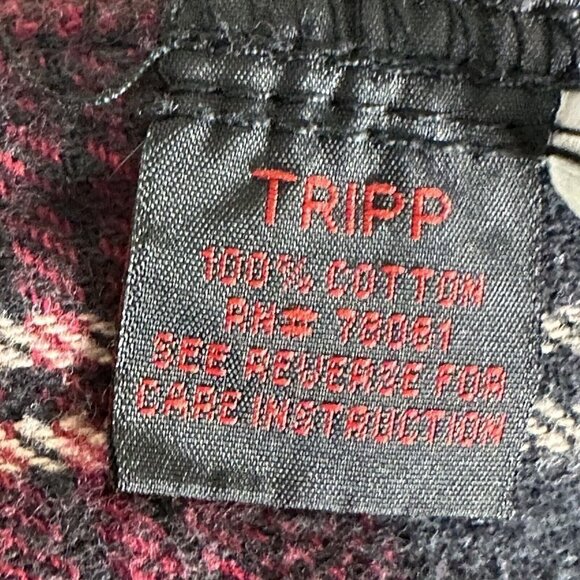 Tripp NYC Plaid Shirt Unisex Red Plaid Button up Distressed Studs Size M Medium - Picture 5 of 6